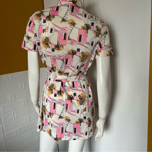 Vera Neumann Vintage Top belted house or city scape pink white XS or kids 12 - Picture 5 of 13